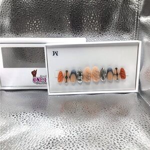 Chrome affects Press-On Nail Set